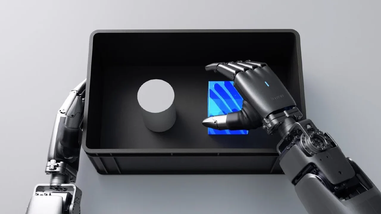 Walker S1 支援通用多模態大模型